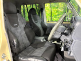 運転席シート廻りは使用感も少なく、良好な状態となっています。丁寧に使われていたことがよくわかりますね。