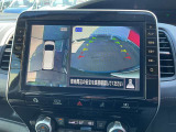アラウンドビューモニターが、駐車をサポートしてくれますよ!