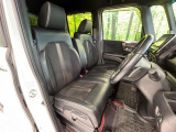 運転席シート廻りは使用感も少なく、良好な状態となっています。丁寧に使われていたことがよくわかりますね。