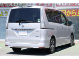 1年間無料保証の「ワイド保証」とプラス2年最長3年の組み合わせ「ワイド保証プレミアム」も お選び出来ます。走行距離無制限!全国3000か所の日産サービス工場ご利用可能です。