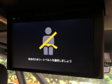 【フリップダウンモニター】大画面モニターで後席でもエンタメをお楽しみいただけます。小さなお子様にも大人気の装備です♪