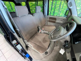 運転席シート廻りは使用感も少なく、良好な状態となっています。丁寧に使われていたことがよくわかりますね。