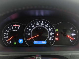 とっても見やすいメーターです。夜間時はラグジュアリーな気分にさせてくれる照明が魅力ですので、夜のドライブも楽しみになりますよ♪