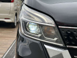 LEDヘッドライト付きになります。夜間の視認性が向上します。フォグランプ・オートライトが装備されています。