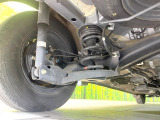 お車を安心してお乗りいただく為には、足回りの定期点検が欠かせません。サービスサポート(有償保証)では無料点検もご提供しており、安心のカーライフをお過ごしいただけるサポート体制が整っています。