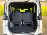 普段のお買い物や通勤、送迎等に十分な荷室スペースを確保しております。セカンドシートを倒すと、大きな荷物の積載も可能です♪