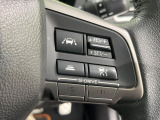 【全車速追従機能付クルーズコントロール】高速道路での長距離走行が楽に!!自動で速度を保つクルーズコントロールが、衝突軽減システムと連携し、前方の車両を感知して車間を保つように速度調節してくれます!!