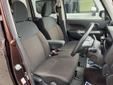 運転席シート廻りは使用感も少なく、良好な状態となっています。丁寧に使われていたことがよくわかりますね。