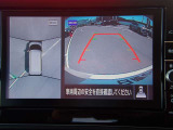上からの視点で狭い駐車場への駐車などに役立つアラウンドビューモニターです♪