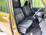 運転席シート廻りは使用感も少なく、良好な状態となっています。丁寧に使われていたことがよくわかりますね。