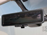 車両後方を映し出します・スマートルームミラー装備です。