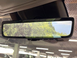 【デジタルインナーミラー】カメラが撮影した車両後方の映像をルームミラー内に表示。クリアな視界で状況の確認が可能です!※ドラレコ機能ご利用には別途SDカードをご用意いただく場合があります。