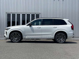 【T8 AWD Plug-in hybrid】エンジン、モーター、バッテリーの全てを一新。さらなる高効率を追求したプラグインハイブリッド。パワフルでスムーズな走りを生み出します 。