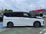 両側オートスライドドア装備!運転席やドアのスイッチ、リモコンキーでも開閉操作できるので便利ですよ!
