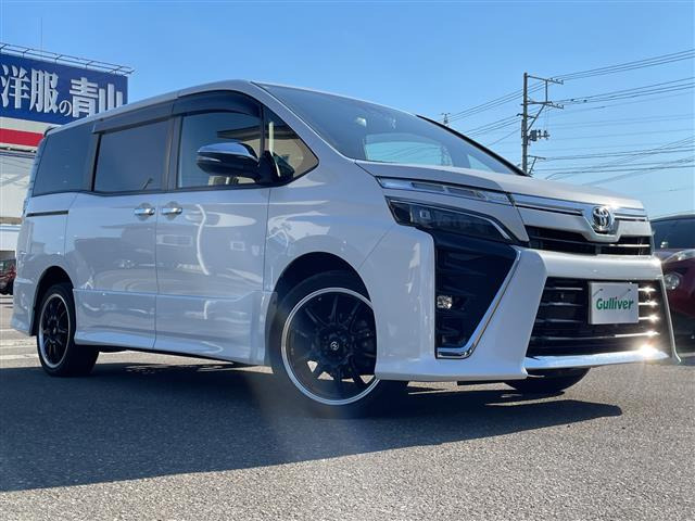 ヴォクシー 2.0 ZS 煌III 4WD 修復歴無し