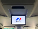 【12.8型フリップダウン】大画面モニターで後席でもエンタメをお楽しみいただけます。家族や友人とお出かけする機会が多い方に大人気です♪