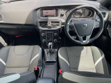 V40クロスカントリー D4 ダイナミック エディション ディーゼル 