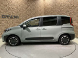 ■充実のアフターサービス■ 車の販売はもちろん、自社整備工場・自社鈑金工場・オイル交換&点検専門店舗を完備しておりますので納車後もお客様のカーライフをトータルでサポートいたします。