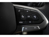 車両データー確認やオーディオコントロールなど手元で操作出来て便利です。