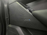 【MERIDIANサウンド】メーカーOP￥84,000- 低音から高音までをクリアに再現し車内に臨場感溢れる音響空間を提供致します。