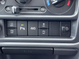 [車線逸脱抑制&デュアルカメラブレーキ&リヤパーキングセンサー&4WD、等]各操作がエアコンパネルの下にございます!