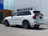 【T8 AWD Plug-in hybrid】エンジン、モーター、バッテリーの全てを一新。さらなる高効率を追求したプラグインハイブリッド。パワフルでスムーズな走りを生み出します 。