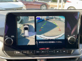 アラウンドビューモニターは車の全周囲をカメラで映しだして障害物や人を確認、周りの状況を確認しながら安全に駐車できる便利な装備になります。