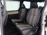 荷物をたっぷり載せて広々ドライビング♪夏でも冬でも、アウトドアやショッピングを思い切り楽しみましょう!