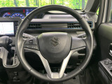 【純正革巻きステアリング】上質な革を使用することで、手にしっかり馴染みとても運転しやすいハンドルです♪