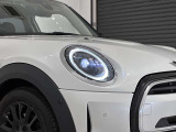 LEDヘッドライト・1目でMINIと分かる丸目のライトです。