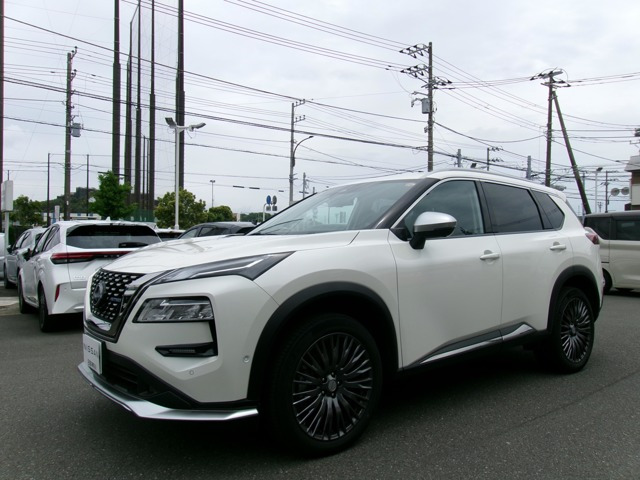 エクストレイル 1.5 AUTECH アドバンスド パッケージ e-4ORCE 4WD 