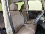 【4人乗り】ゆったりとした座り心地と、車内を広々と使える快適性に長けているので、快適な時間をお過ごしいただけます!