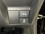 【パーキングセンサー】駐車や出庫時にクルマの前後の障害を検知し、音とディスプレイでお知らせします。