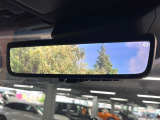 【デジタルインナーミラー】後席の大きな荷物や同乗者で後方が確認しづらい時でも安心!カメラが撮影した車両後方の映像をルームミラー内に表示。クリアな視界で状況の確認が可能です!