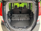 普段のお買い物や通勤、送迎等に十分な荷室スペースを確保しております。セカンドシートを倒すと、大きな荷物の積載も可能です♪