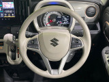 【ステアリングスイッチ】運転中、前方から目線をそらすことなく、オーディオ等の操作が可能な便利機能!安心&快適なドライブを演出してくれます♪