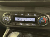 【オートエアコン】お好みの温度に設定して頂くと、車内の温度を自動調整♪快適にクルマの中を過ごして頂けます。