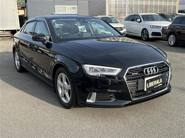 A3セダン 40 TFSI クワトロ スポーツ 4WD 本革シート