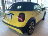 かわいいテールのデザインはほかの車にはない魅力があります。ひと目で&ldquo;MINI&rdquo;とわかるデザインはアナタを虜にしてしまうかもしれません。