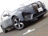ご納車前には、BMWを熟知したメカニックによる100項目の点検・整備を行います。不具合箇所、交換時期に達している部品に関しましては、全て当社負担で交換してからのご納車となります。