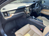◆LIBERALAは、輸入車選びの新たなスタイルを提案するインポート・セレクト・ブランドです。オーナー様となる方がクルマから直接感じる感性を第一にした、最良の一台との出会いをコーディネートいたします。