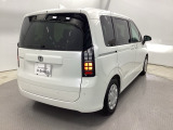 スライドドアなら狭い駐車場でもドアをぶつける心配がありません。ステップが低く乗り降りもしやすいです。