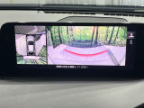 【360&deg;ビューモニター】専用のカメラにより、上から見下ろしたような視点で360度クルマの周囲を確認することができます☆死角部分も確認しやすく、狭い場所での切り返しや駐車もスムーズに行えます。