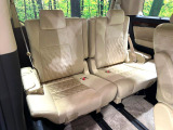 ドライバーによって運転しやすいポジションは異なり、あの車はどうなのか不安なこともありますよね。気になるお車は店頭で乗り込んでご確認いただけます♪
