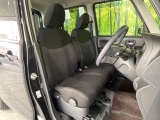 運転席シート廻りは使用感も少なく、良好な状態となっています。丁寧に使われていたことがよくわかりますね。