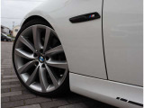 自社整備工場から板金工場、保険やローン等お車に関してはフルサポート!楽しいカーライフのお手伝いをぜひお任せください!自社板金工場・に加え、運輸支局指定工場にて、しっかり点検整備させて頂いております。