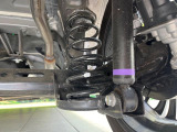 お車を安心してお乗りいただく為には、足回りの定期点検が欠かせません。サービスサポート(有償保証)では無料点検もご提供しており、安心のカーライフをお過ごしいただけるサポート体制が整っています。