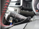 【車屋】として、長く車業界に従事した経験豊富なスタッフが多数在籍しております。