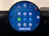 唯一無二の最先端の有機ELテクノロジーが採用された大型の円形センターディスプレイ