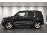 台形のホイールハウスもJeepの特徴。横から見てもJeepだとわかりますね!